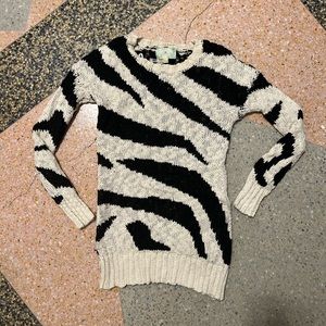 Zebra long sleeve knitted sweater. Super soft and cozy. XS